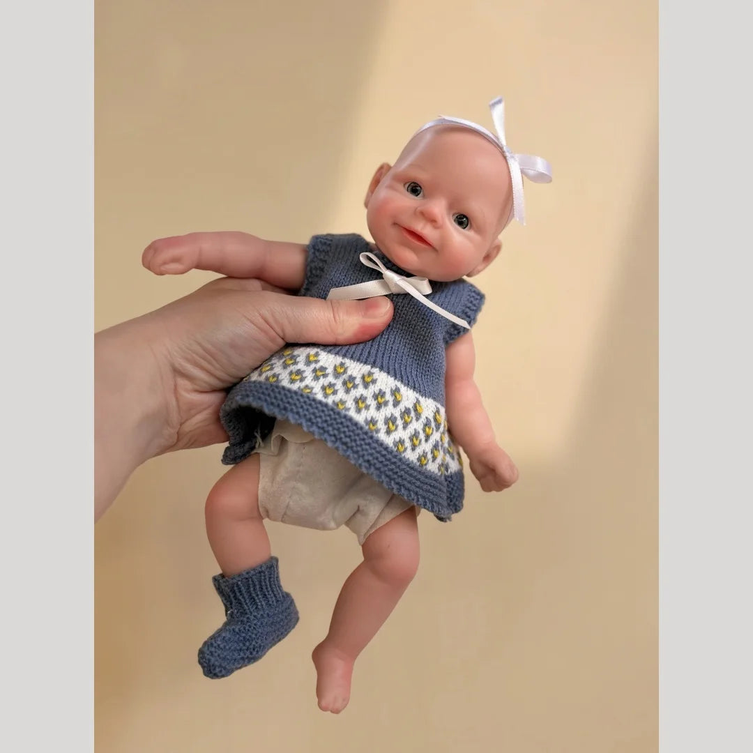 10Inch Waterproof Open Eyes bebe reborn de silicona Girl Doll With 3D Painted Skin Soft Touch Newborn Doll reales para niñas lifelikesiliconereborns.com