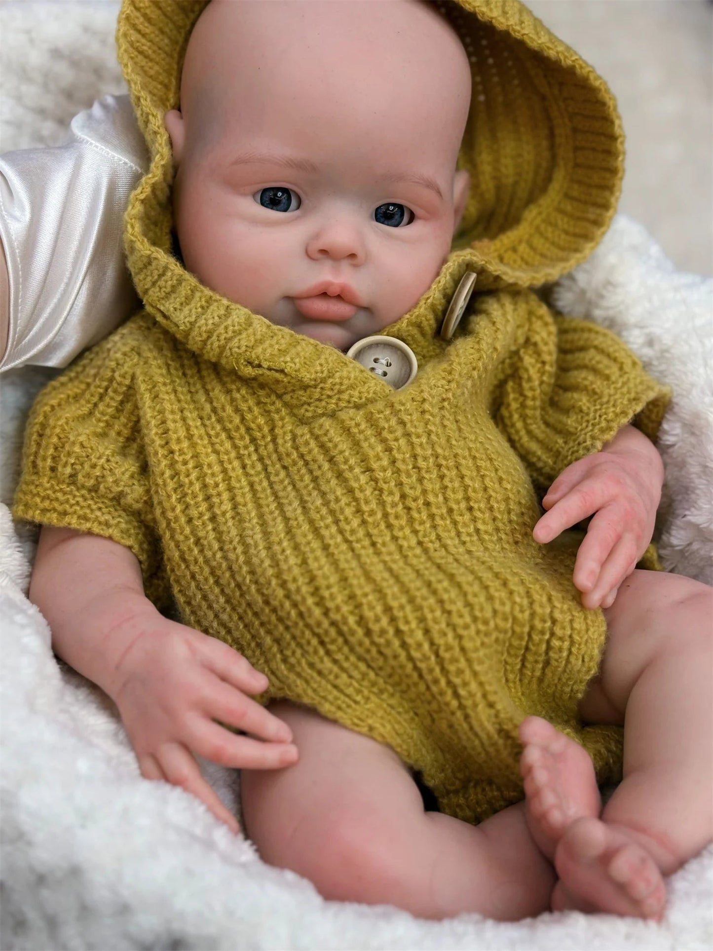 17Inch Washable Open Eyes Soft Silicone Reborn Girl Doll With 3D Painted Skin Can Handmade Bebe Reborn Girl For Family's Gift lifelikesiliconereborns.com