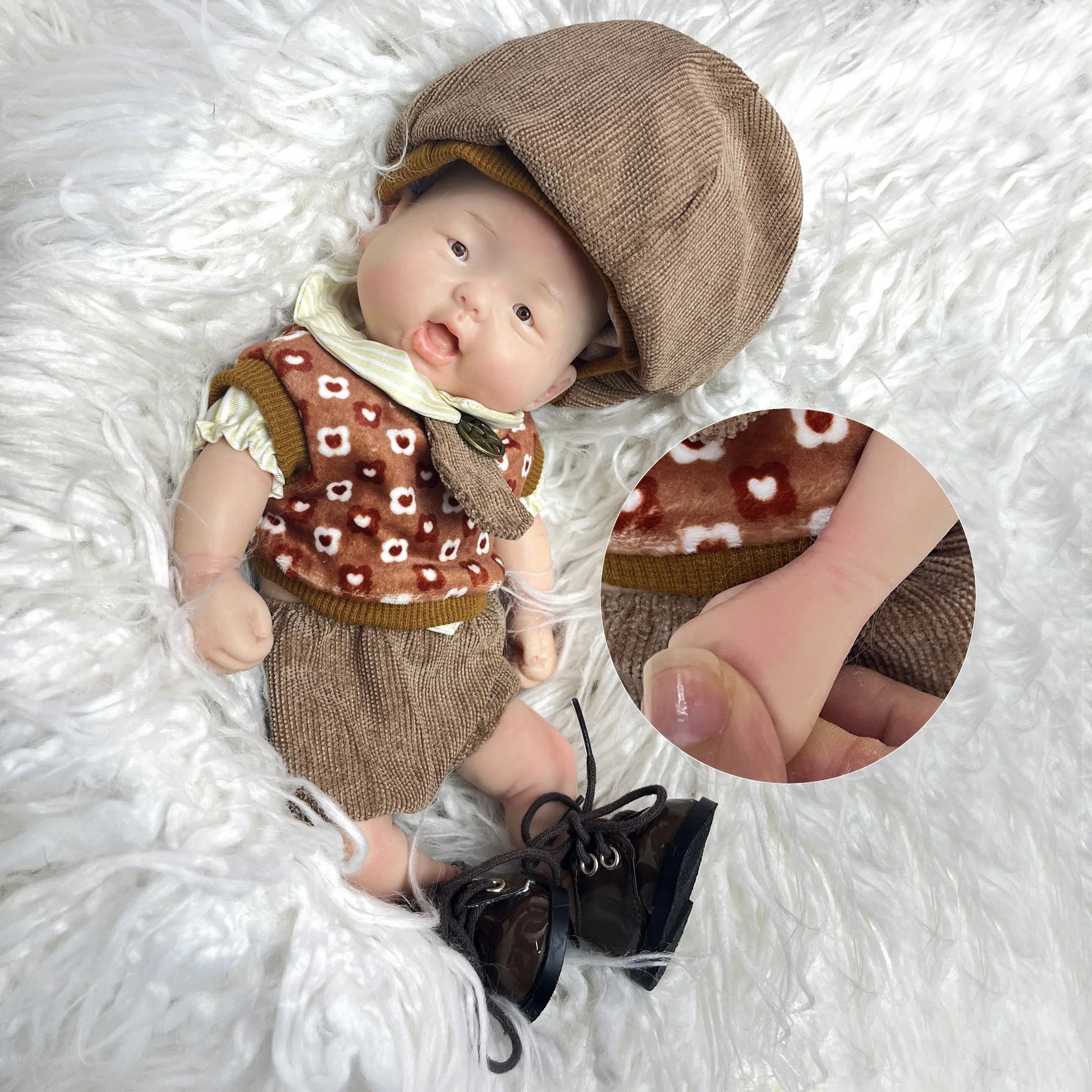 26cm Lifelike Silicone Bebe Reborn Boy Soft Newborn Doll bebes reborn de silicone real bebé reborn de silicona cuerpo entero lifelikesiliconereborns.com