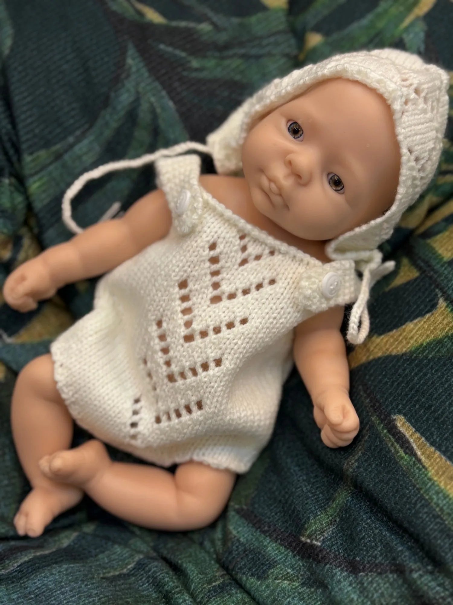 10Inch Silicone Girls Whole Body Soft Solid Silicone Reborn Baby Dolls Handmade Painted Newborn Baby Dolls Toys For Kids Gifts lifelikesiliconereborns.com