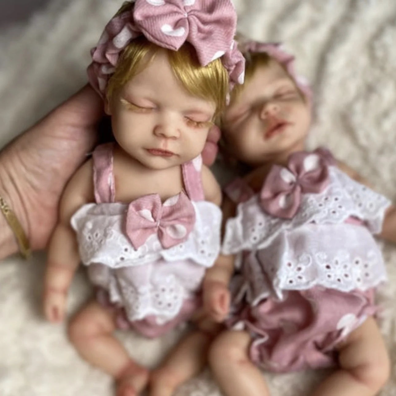 1 PC 10inch Cuddly Full Solid Soft Silicone Reborn Bebe  Doll Waterproof Newborn Baby Girl Lifelike Painted Realistic Doll Toy lifelikesiliconereborns.com