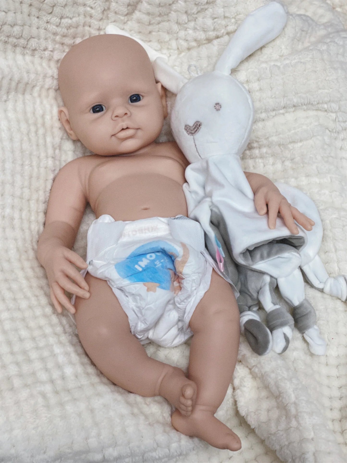 17Inch Washable Open Eyes Soft Silicone Reborn Girl Doll With 3D Painted Skin Can Handmade Bebe Reborn Girl For Family's Gift lifelikesiliconereborns.com