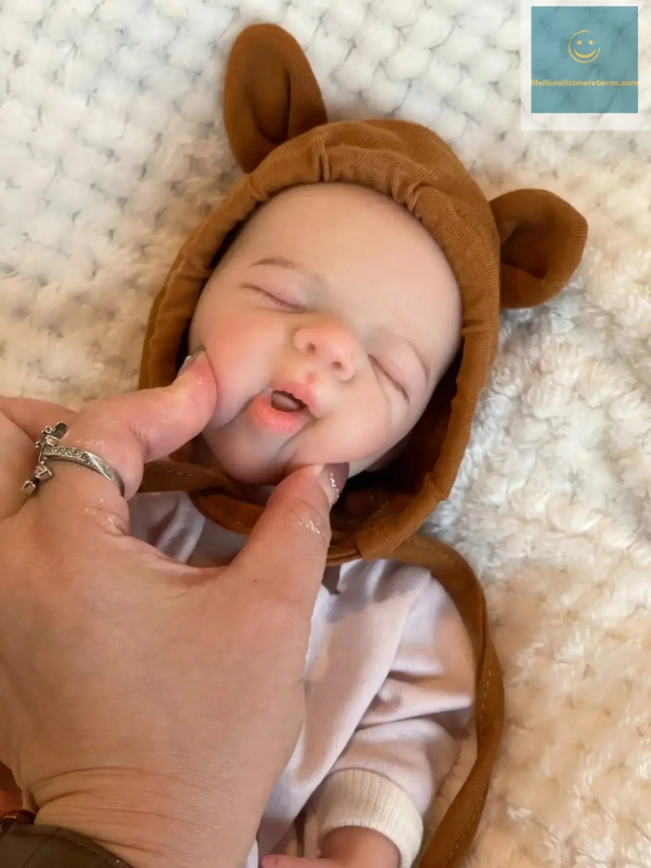 Saskia 13-Inch Silicone Pascale Reborn Doll: A Lifelike Handmade Baby Girl with Openable Mouth, Realistic Painted Veins Doll lifelikesiliconereborns.com