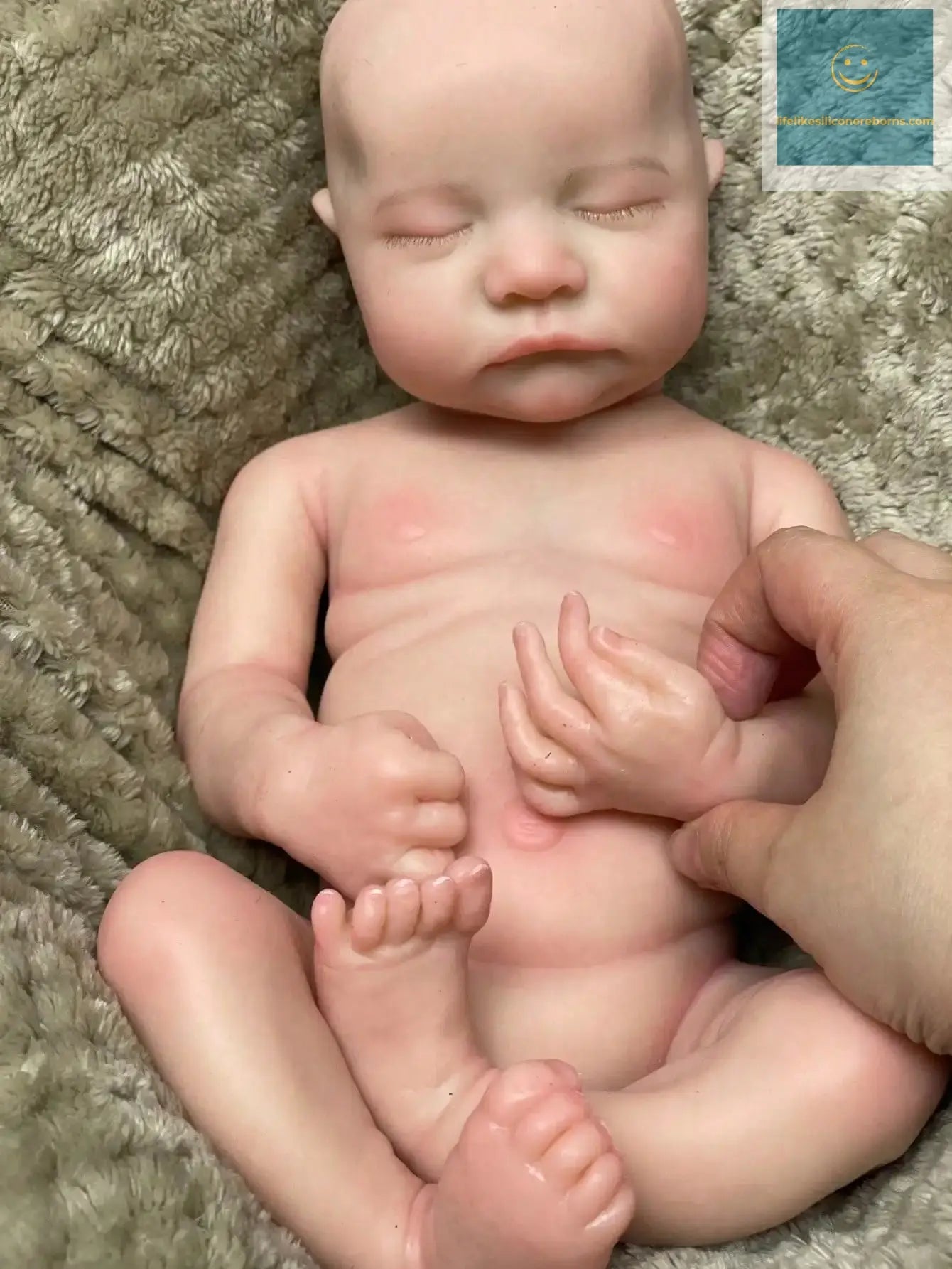 Saskia 16-Inch Cuddly Sleeping Reborn Baby Doll - Lifelike Silicone Boy with Artistic Painting, Openable Mouth Baby Doll lifelikesiliconereborns.com