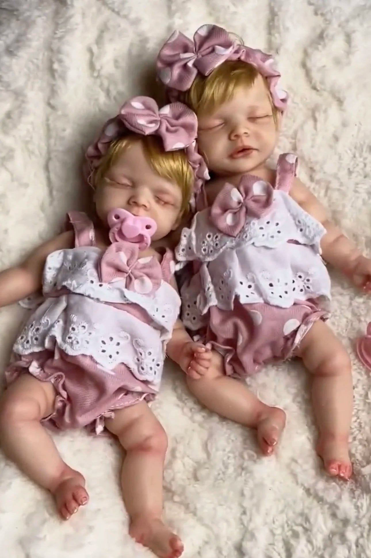 1 PC 10inch Cuddly Full Solid Soft Silicone Reborn Bebe  Doll Waterproof Newborn Baby Girl Lifelike Painted Realistic Doll Toy lifelikesiliconereborns.com