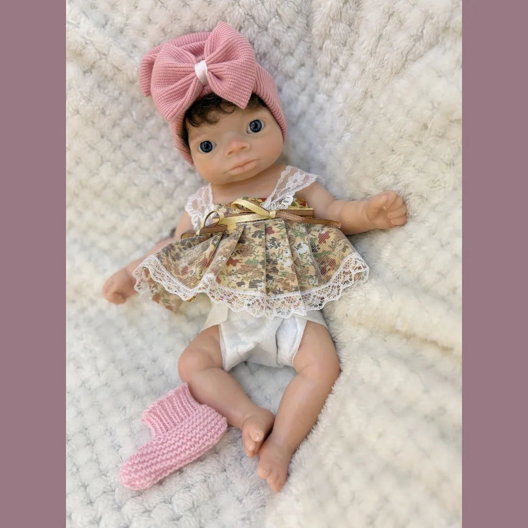 10Inch Washable Open Eyes Lanny Full Body Silicone Bebe Reborn Girl Doll With Rooted Hair Lifelike Realistic Newborn Doll lifelikesiliconereborns.com