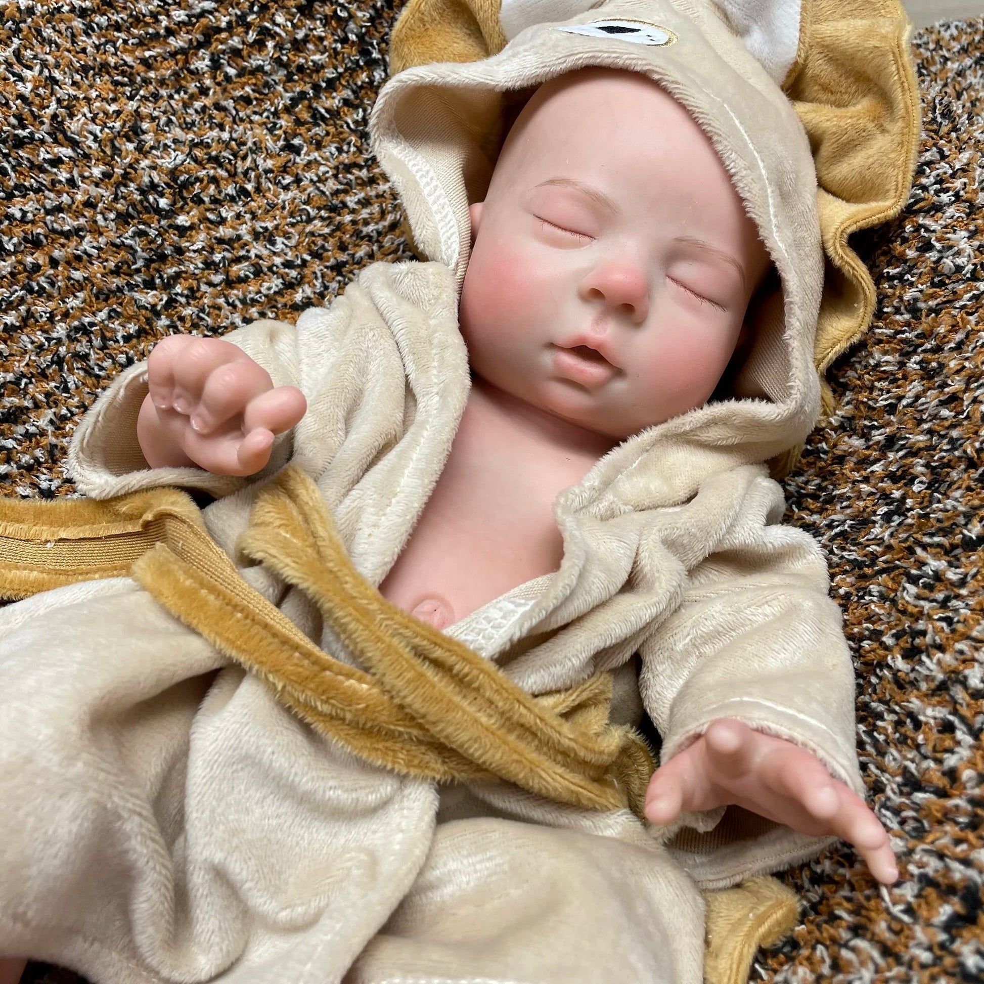 13Inch All Silicone Girls Bebe Reborn Painted Full Body Solid Silicone Reborn Dolls For Kids Gifts De Muñecas Silicona Boneca lifelikesiliconereborns.com