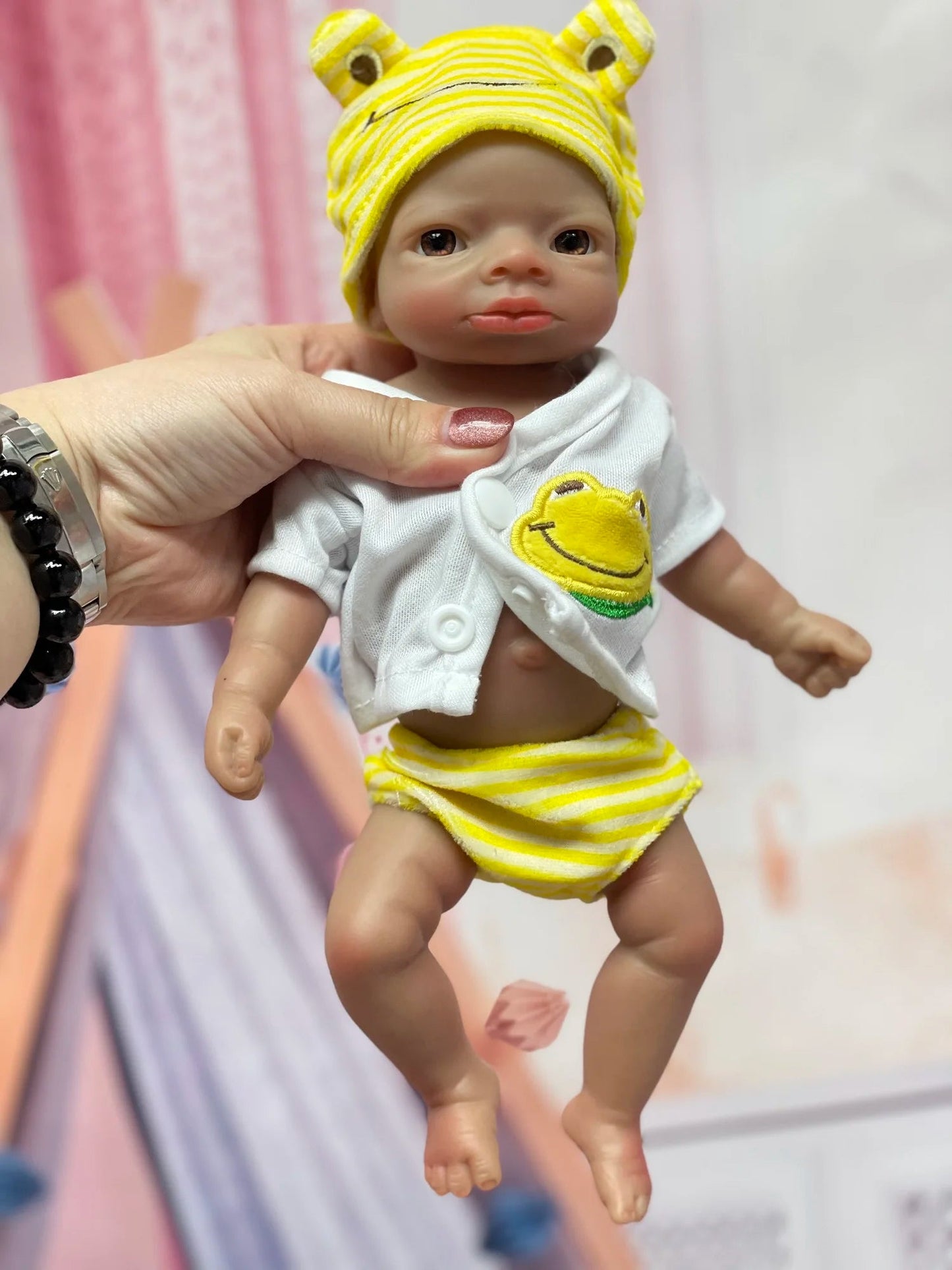26cm Dark Skin Lanny Solid Silicone Reborn Baby Girl With Painted Skin Handmade Soft Touch Feeling Bebe Reborn reales para niñas lifelikesiliconereborns.com