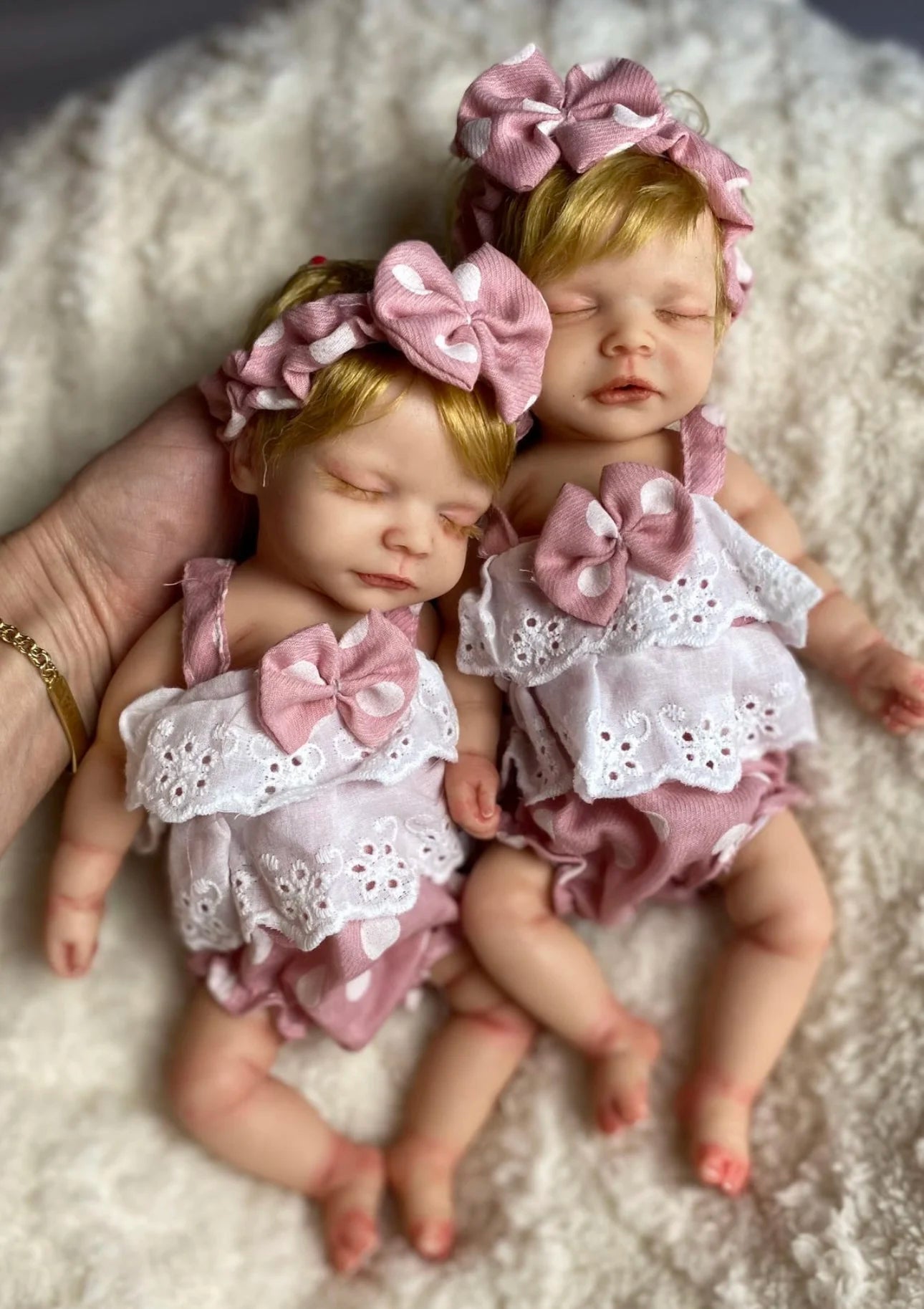 1 PC 10inch Cuddly Full Solid Soft Silicone Reborn Bebe  Doll Waterproof Newborn Baby Girl Lifelike Painted Realistic Doll Toy lifelikesiliconereborns.com