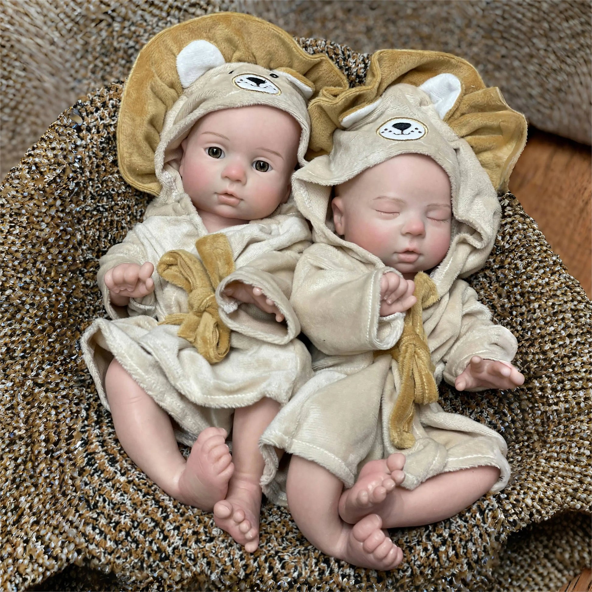 13Inch All Silicone Girls Bebe Reborn Painted Full Body Solid Silicone Reborn Dolls For Kids Gifts De Muñecas Silicona Boneca lifelikesiliconereborns.com