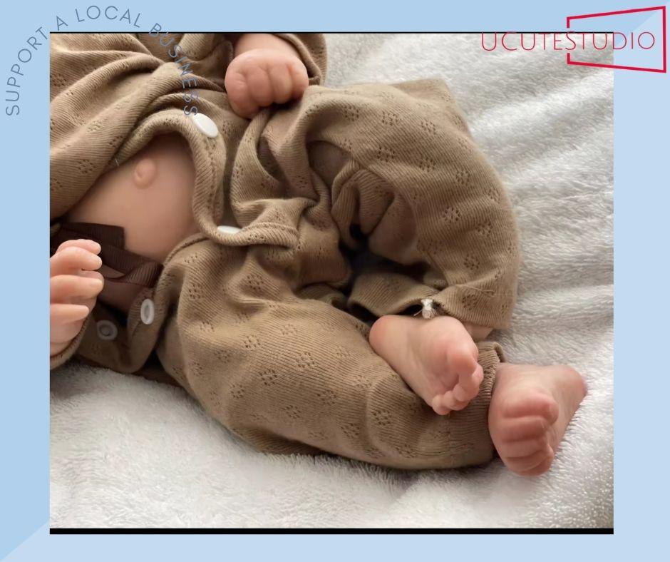 18-Inch Realistic Silicone Reborn Baby Boy Doll –Hand-Painted with Rooted Hair & Visible Veins, Lifelike Waterproof Newborn Gift smile My Store